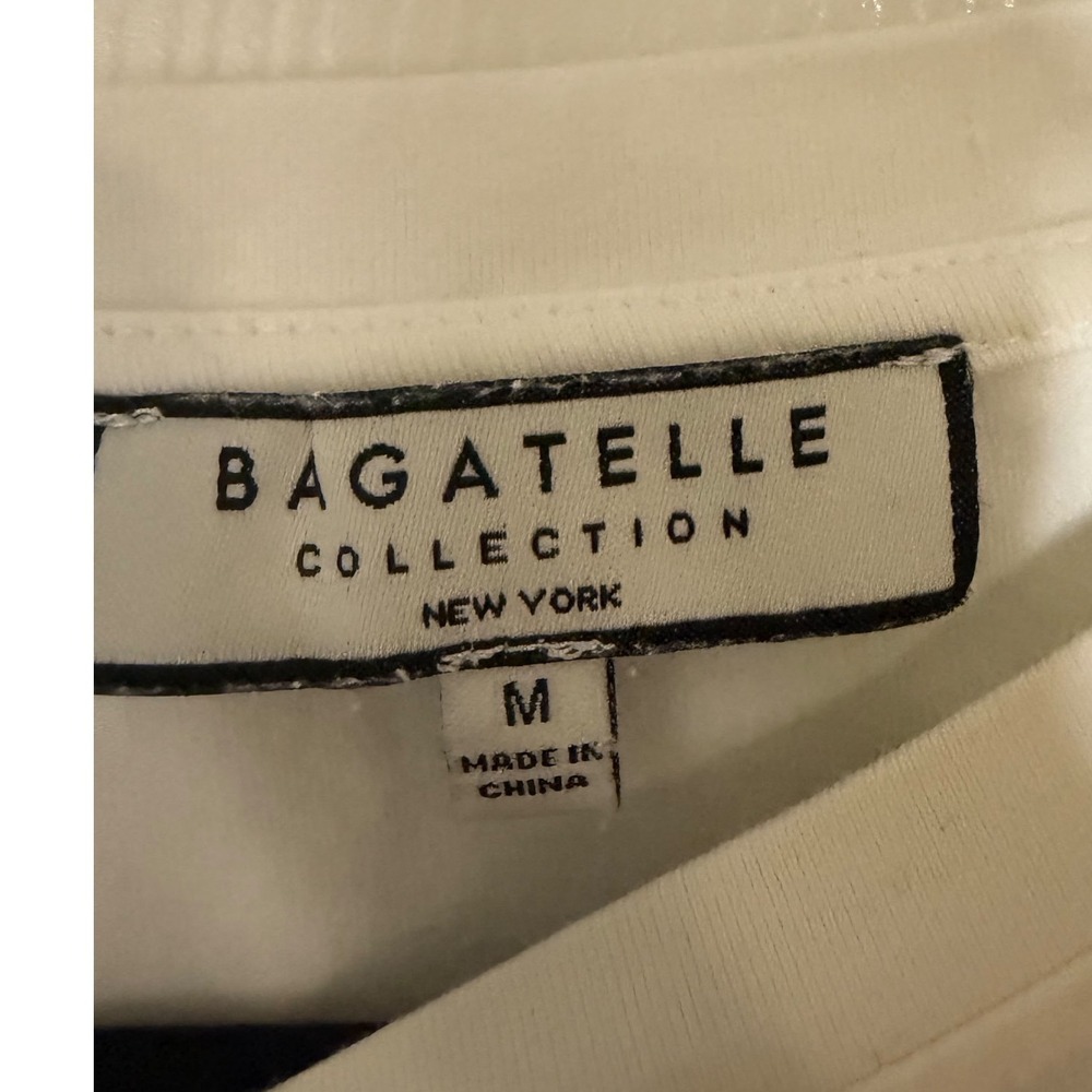 Bagatelle Collection White Floral Eyelet Lace Hem Short Sleeve Top Medium - Picture 3 of 3
